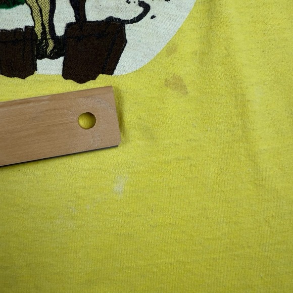 Vintage Screen Stars T-shirt‎ Mens L Yellow 1987 Country Run Graphics 80s SS USA - Picture 10 of 10